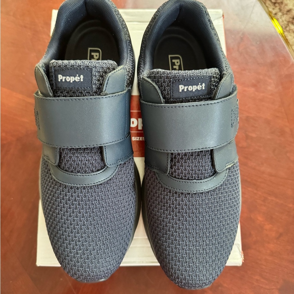 Propét Men's Athletic Shoes in Dark Gray